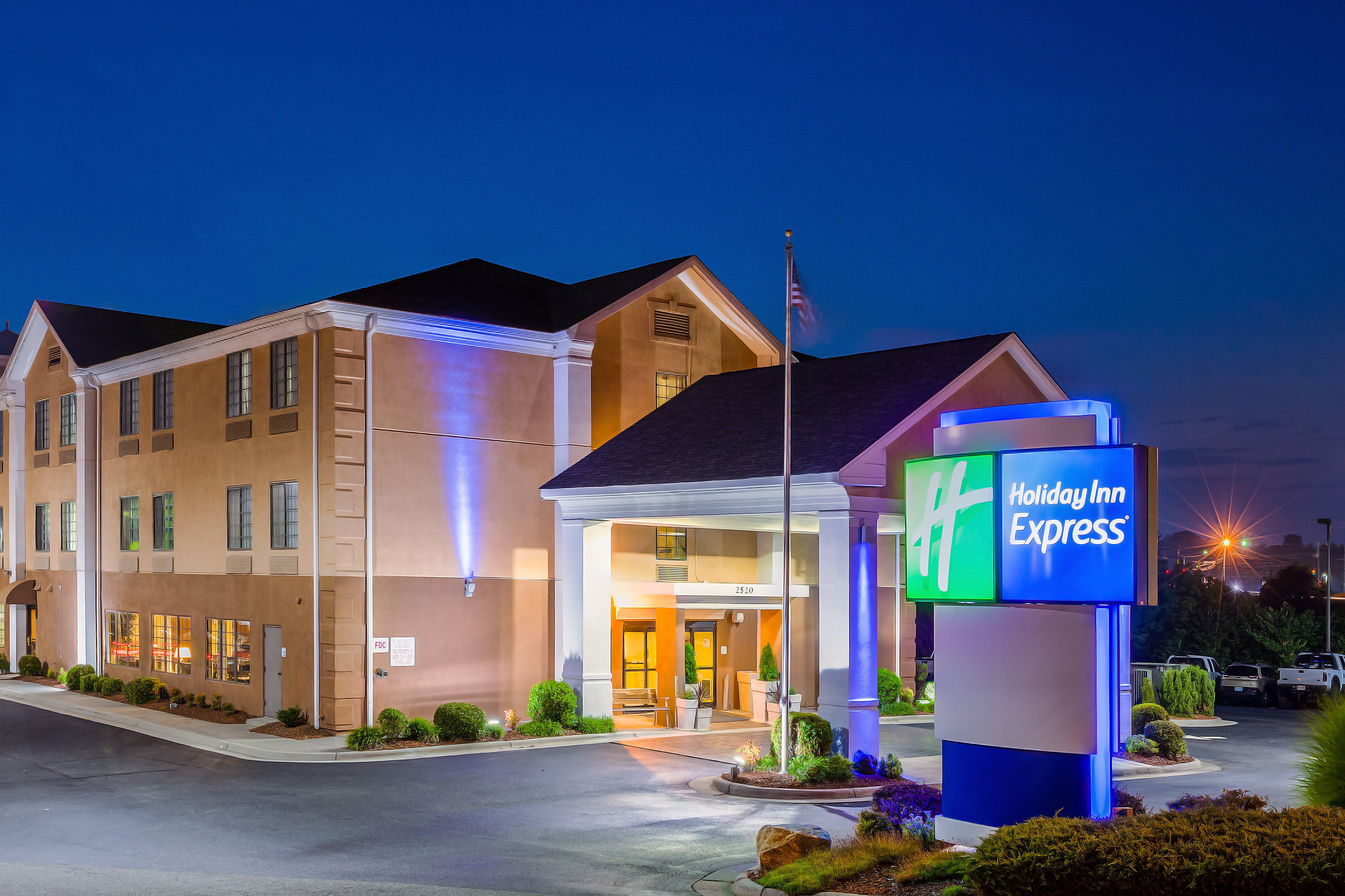 Holiday Inn Express Winston-Salem, An Ihg Hotel Exterior photo