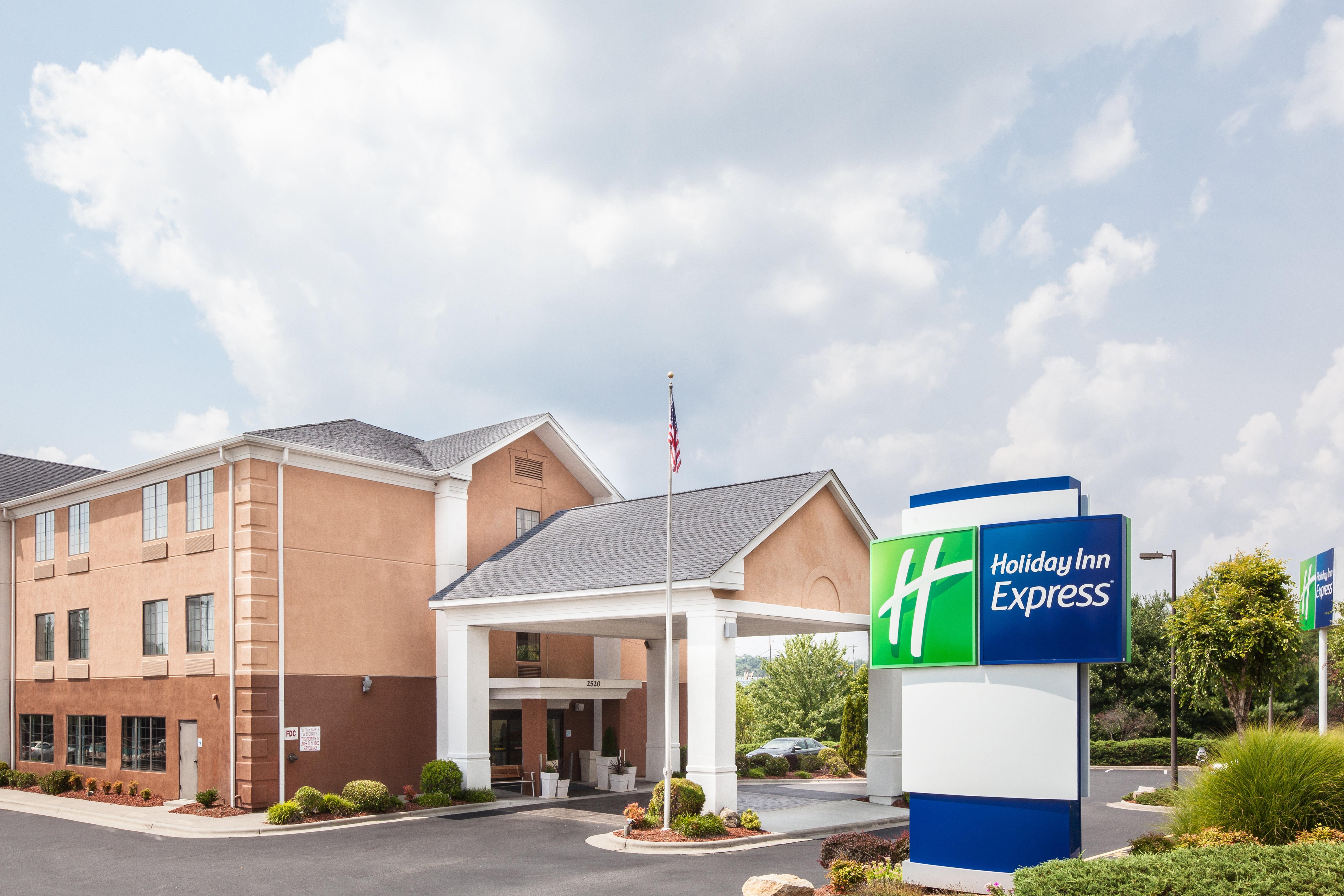 Holiday Inn Express Winston-Salem, An Ihg Hotel Exterior photo