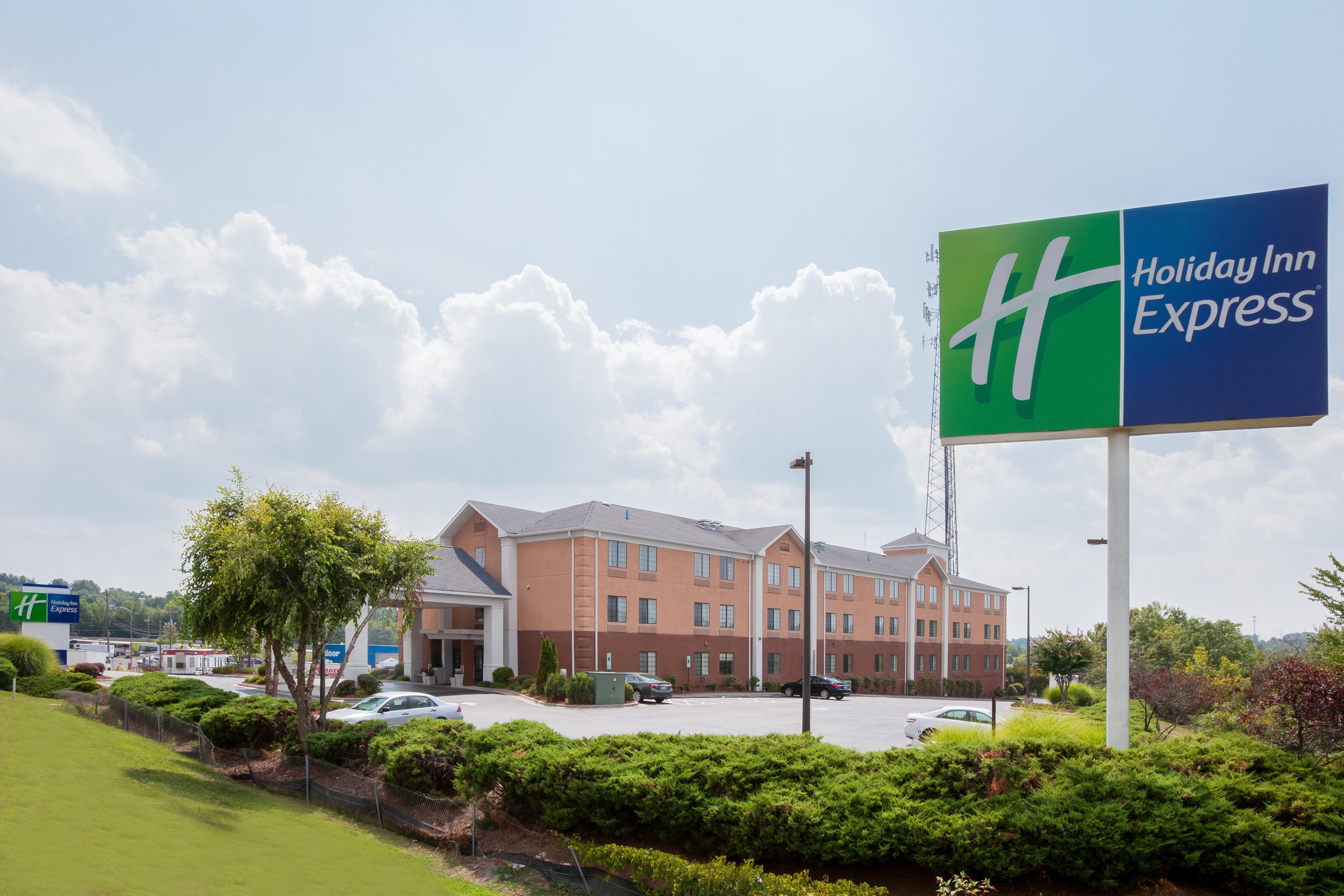 Holiday Inn Express Winston-Salem, An Ihg Hotel Exterior photo