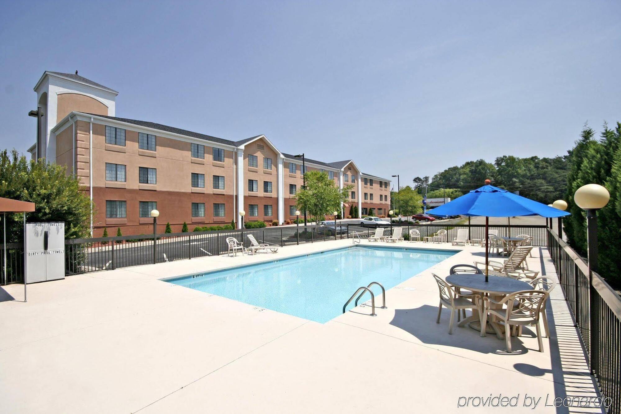 Holiday Inn Express Winston-Salem, An Ihg Hotel Exterior photo